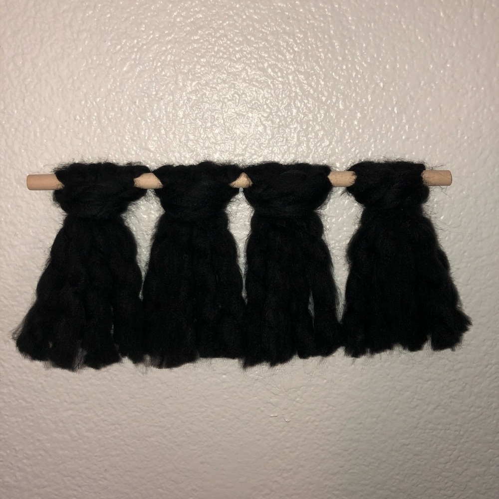 Bulky Yarn Wall Hanging